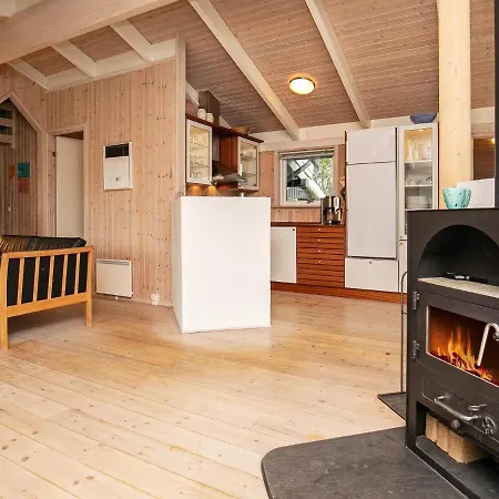6 Person Holiday In Jerup